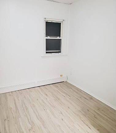 3rd image of 4 Sea Cliff Ave