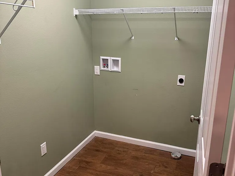 2642 Watson Dr — Photo 9