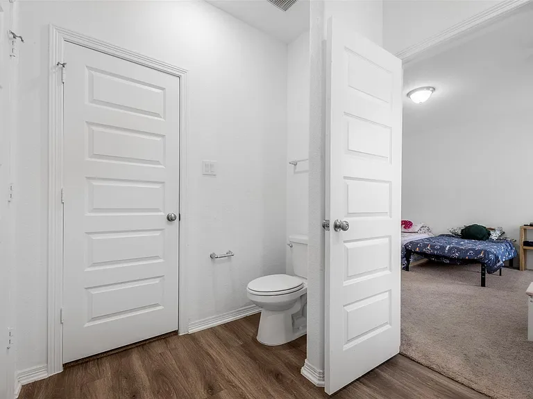 21214 George Vancouver Ct — Photo 15