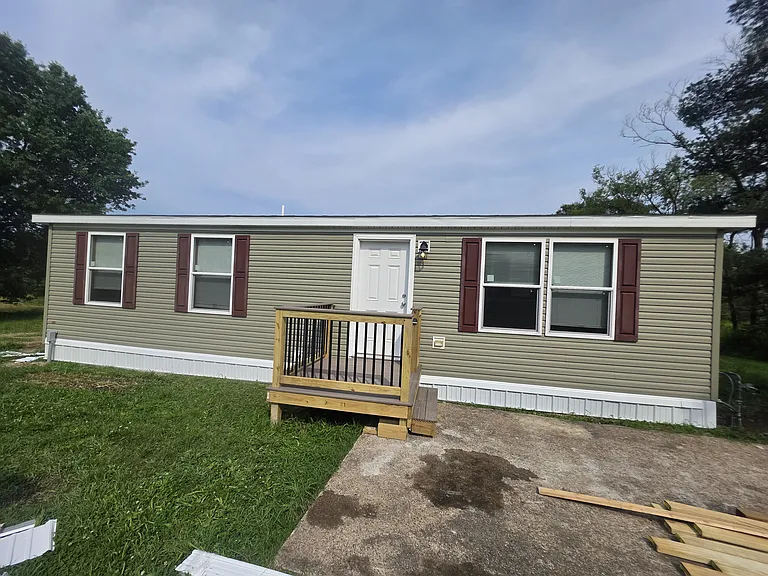 9091 Williams Rd — Photo 1
