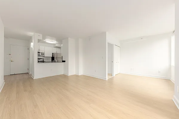 Rented by A&E Real Estate Management | media 6