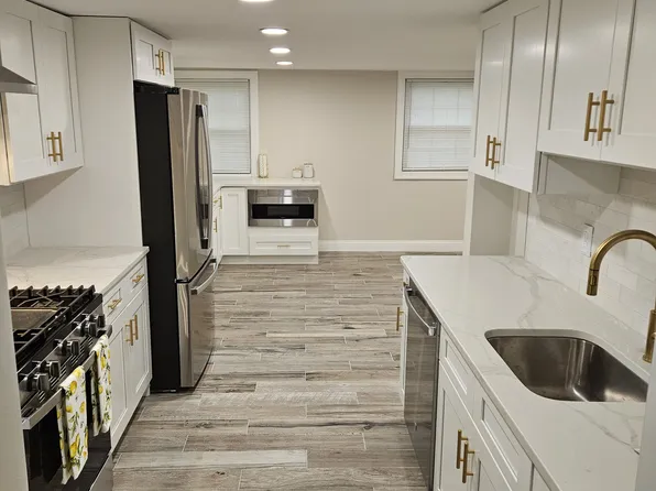 2275 Gennessee Ave, Atco, NJ 08004