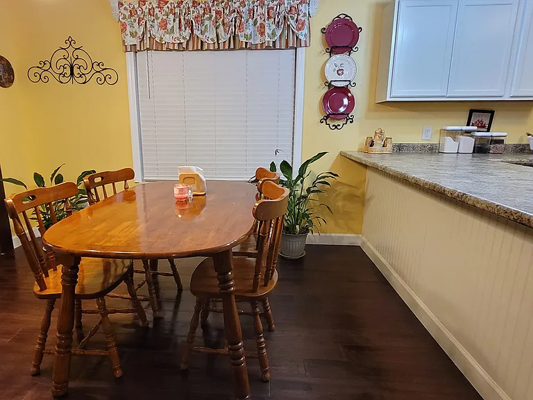 Dining area. Open floor plan