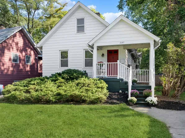 2647 Poplar Ave, Evanston, IL 60201