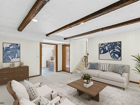 5th image of 294 Mountain Ave