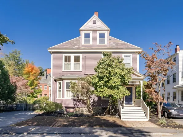 9-11 Claflin Pl Unit 3, Newton, MA 02460