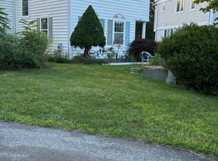 123 Schilling Ln, Rochester, NY 14618