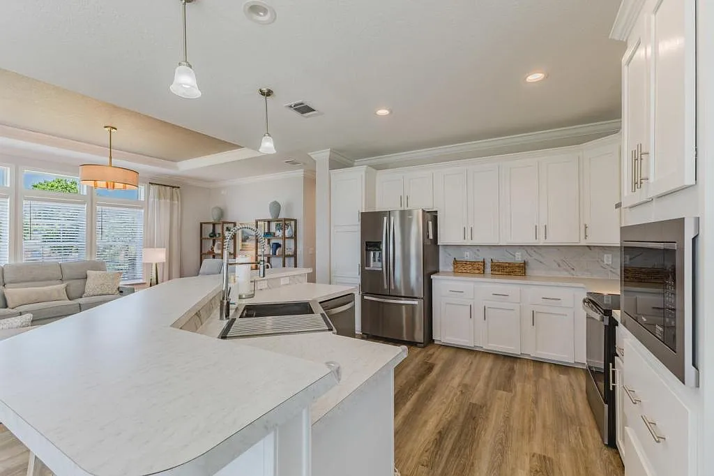 11596 Palm Dr — Photo 3