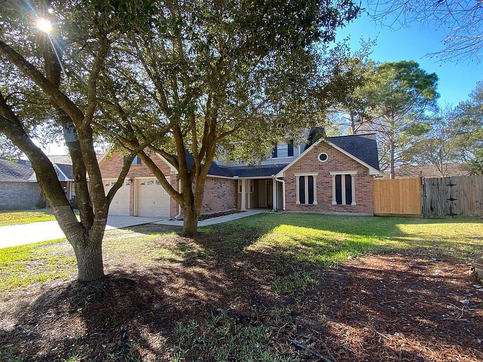 1st image of 722 Regency Ct