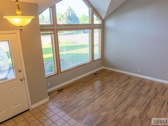 2nd image of 3080 Mesquite Dr