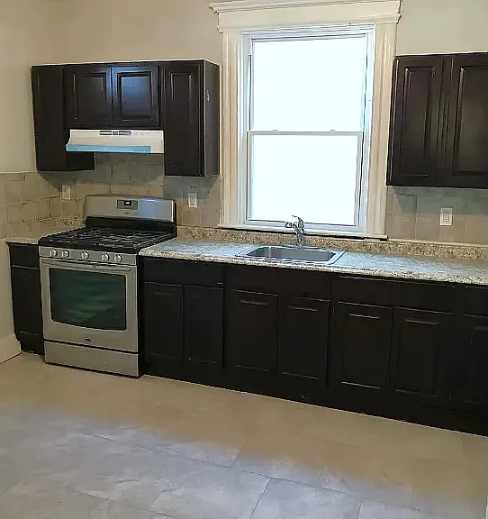 81 Whitney St #5D — Photo 1