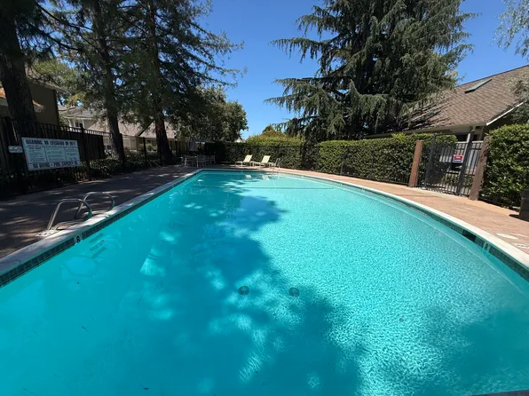 248 Pine Wood Ln, Los Gatos, CA 95032