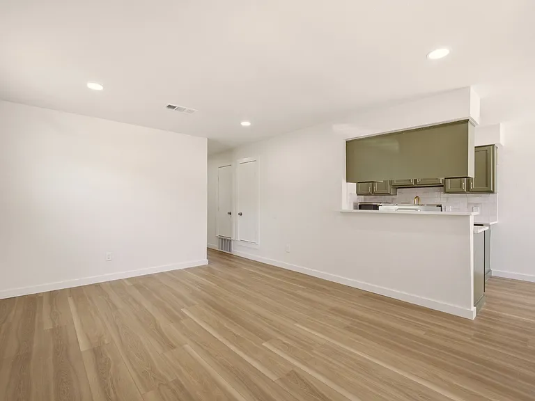 908 Isbell Rd #A — Photo 6