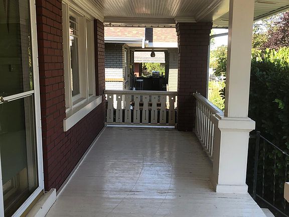 2nd image of 730 E Wilson Ave