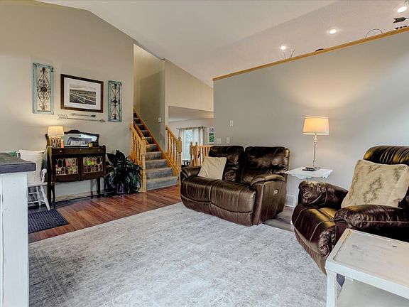 4th image of 1304 Ballentine Road