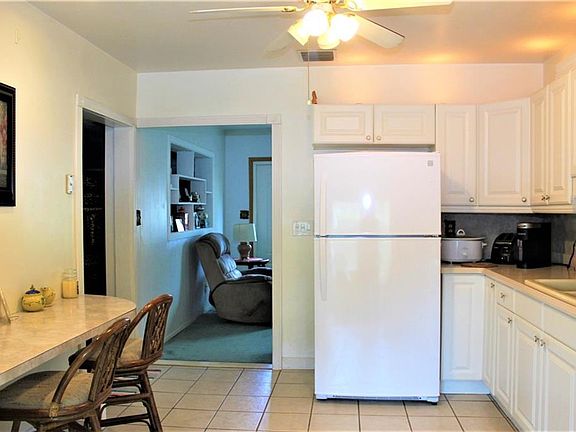 3rd image of 2437 1st Ct SE