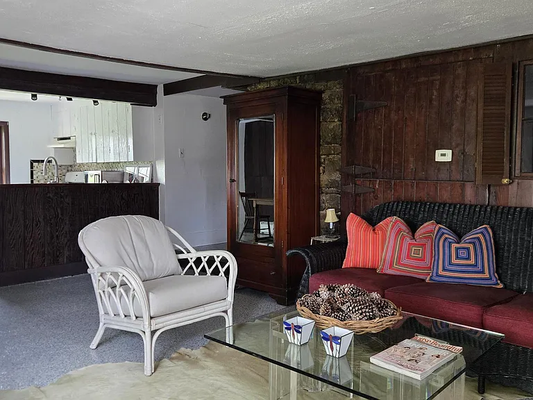 253 E Dark Hollow Rd #1 — Photo 6