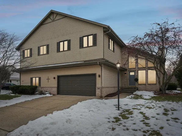 2245 Patrick LANE, Waukesha, WI 53188