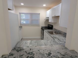 1900 S Kanner Hwy APT 4-102, Stuart, FL 34994