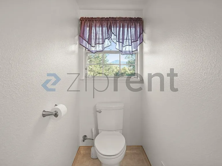 Upstairs Bathroom #2