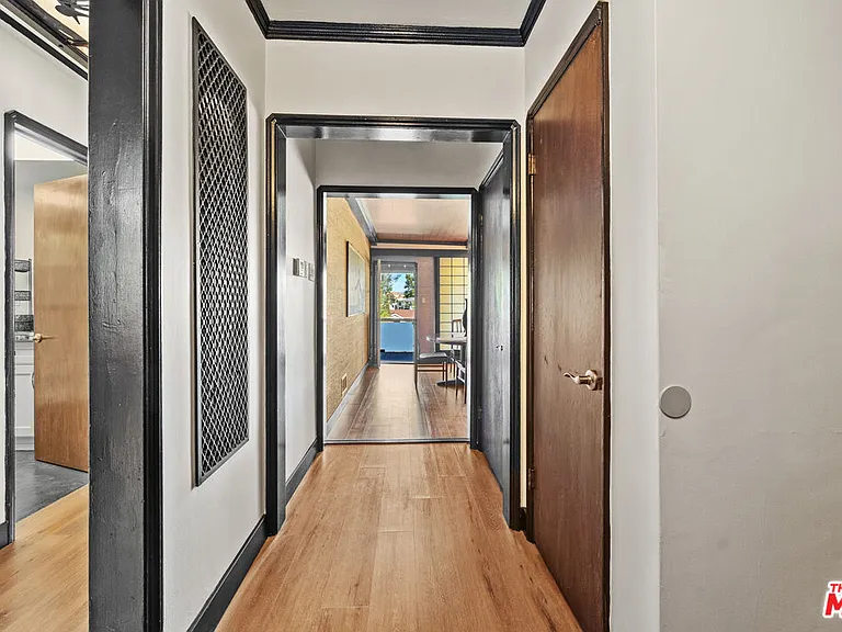 5008 Valley Ridge Ave — Photo 6