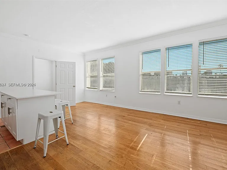 1027 Pennsylvania Ave #306 — Photo 9