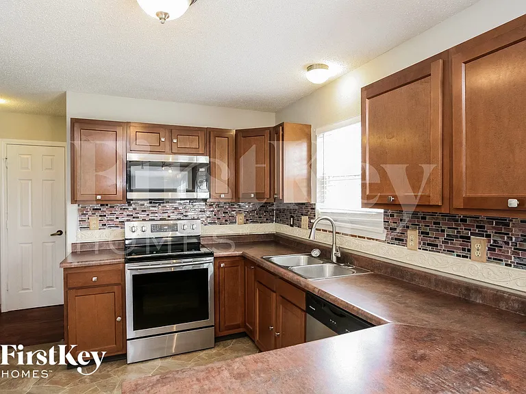 5246 Melbourne Rd — Photo 6