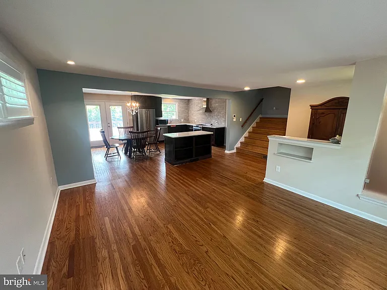 20 Fairview Rd — Photo 2