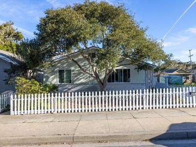 609 Congress Ave, Pacific Grove, CA, 93950