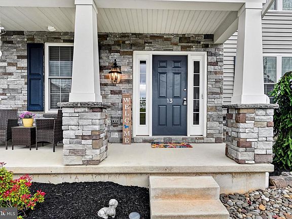 4th image of 13 Stella Dr