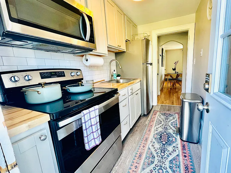 12 Willard St #3 — Photo 37
