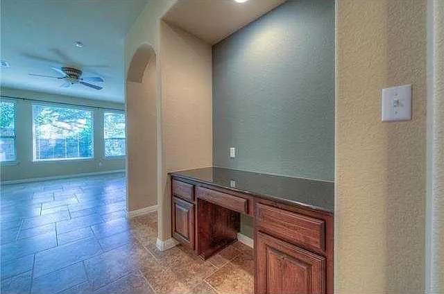 4002 Remington Rd — Photo 8