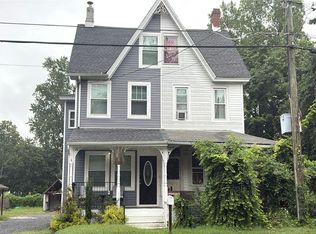 221 Lumberton Rd, Hainesport, NJ 08036