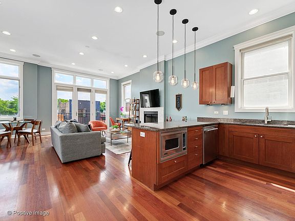 2nd image of 1912 W Belmont Ave #3