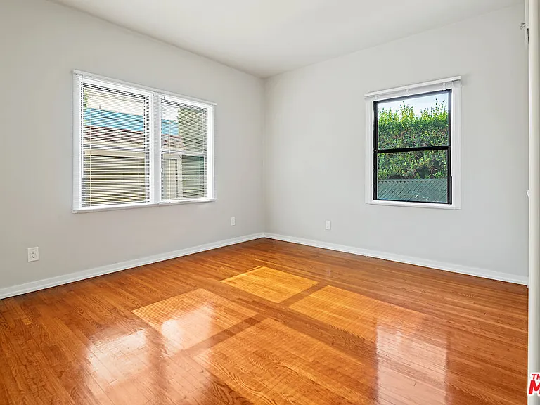 751 N Croft Ave #1/2 — Photo 17