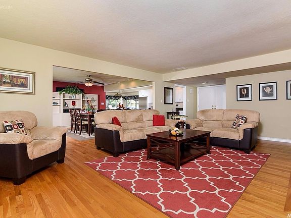 3rd image of 7808 Cherryhills Way