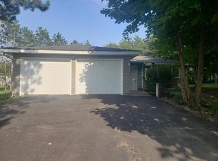484 S Jefferson St, Rio, WI 53960