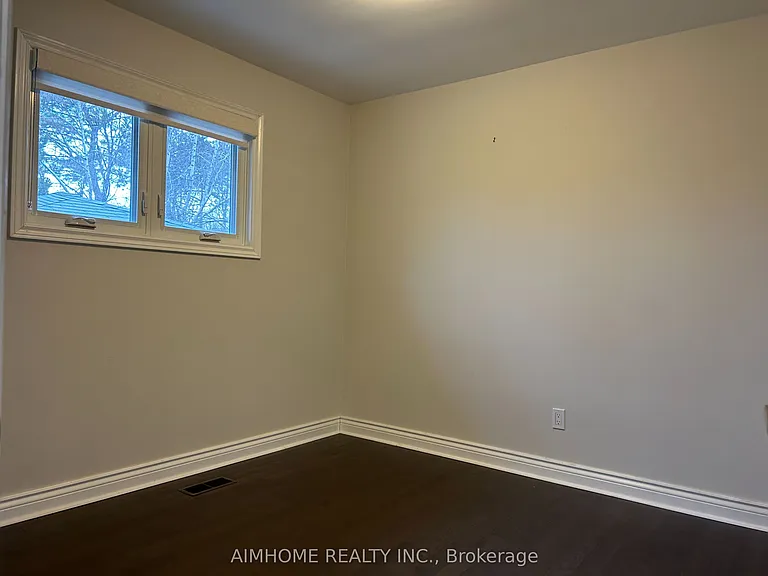 2415 Edith Ave — Photo 13