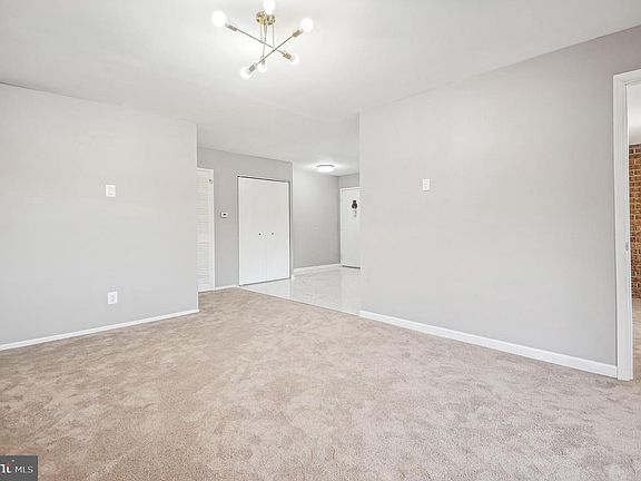 5th image of 19423 Brassie Pl APT 201
