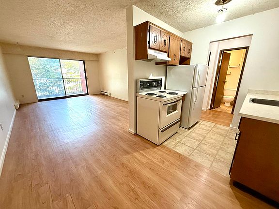 3rd image of 1735 Agassiz Rosedale Hwy #9-334