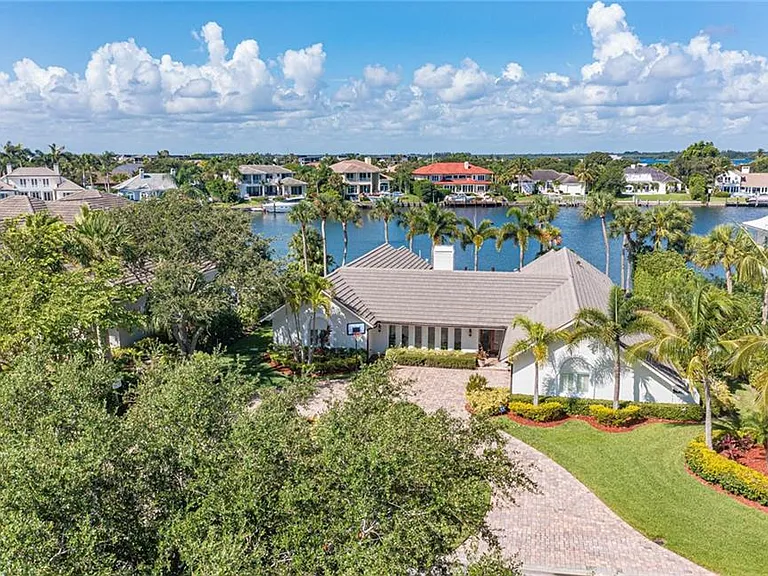 195 Spinnaker Dr — Photo 4