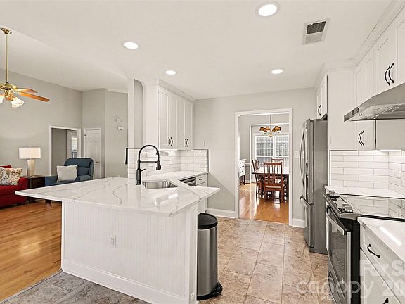 5th image of 3003 Galena Chase Dr