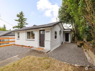 2122 15th St, Bremerton, WA 98312