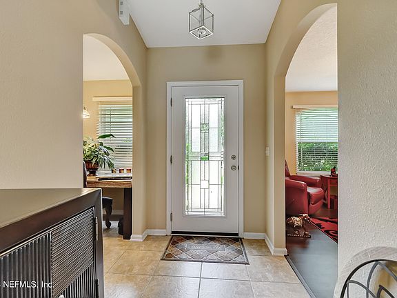 4th image of 265 TWIN LAKES Drive