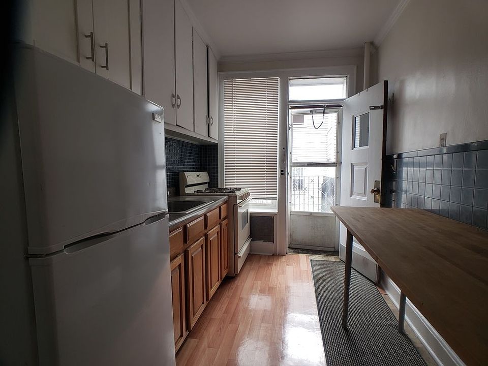 1st image of 23-79 Crescent St #1F