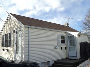 34 Randolph Ave, Tiverton, RI 02878