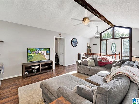 3rd image of 1659 English Knoll Ln