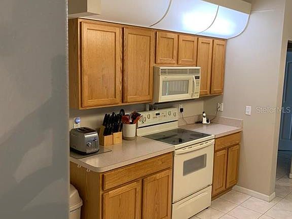 2nd image of 5292 Iroquois Ave