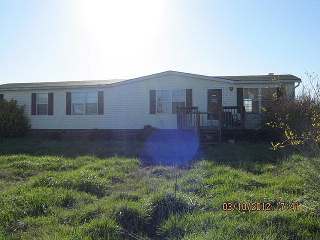 1st image of 210 Grand Oaks Dr