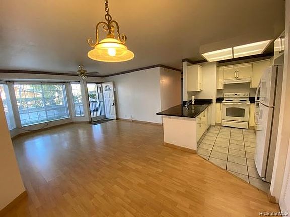 4th image of 456 Mananai Pl APT C